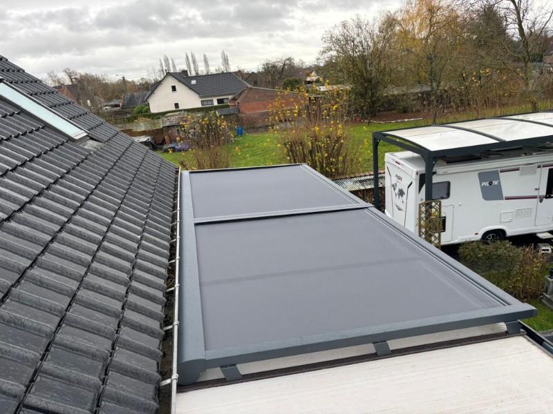Installation d'un store de toiture de véranda et un store Screen à FLINES LEZ RACHES