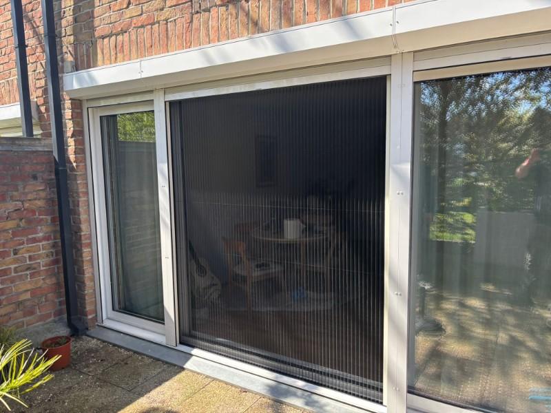 Pose d'une moustiquaire à VILLENEUVE D'ASCQ