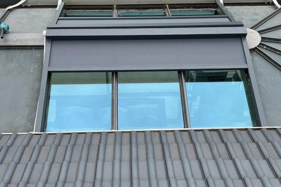 Pose de deux stores de toiture de véranda à Chocques