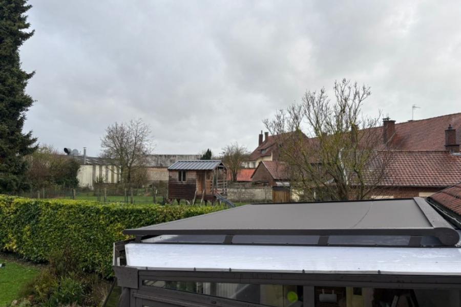 Installation d'un store de toiture de véranda à Auxi le Château