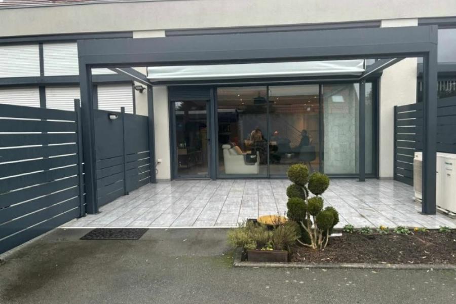 Installation d'une Pergola FLY à ORCHIES Installation d'une Pergola FLY à ORCHIES