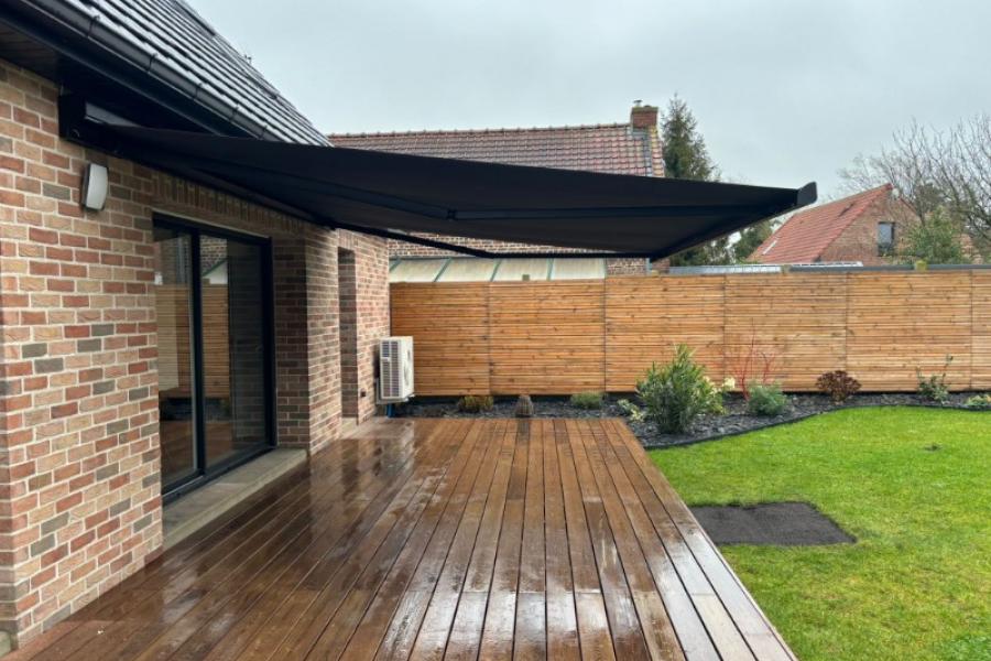 Installation d'un store de terrasse à Fressain