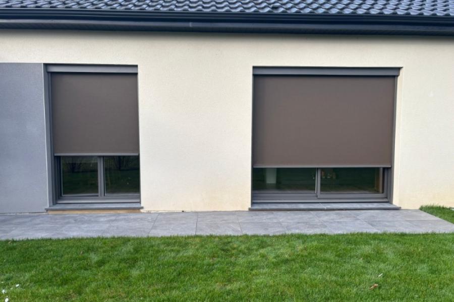 Pose de stores screens et un store de terrasse à CANTIN