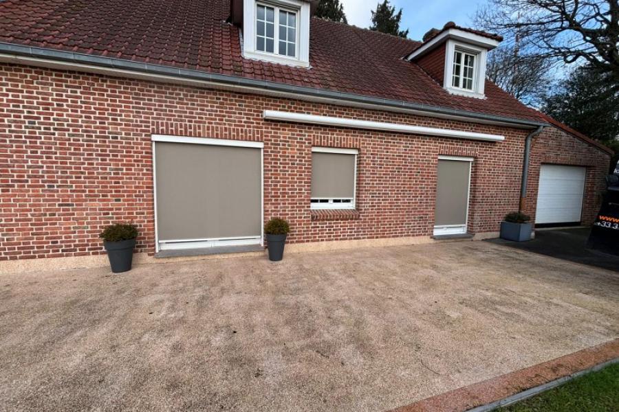 Installation de 6 stores Screens à Meteren Installation de 6 stores Screens à Meteren