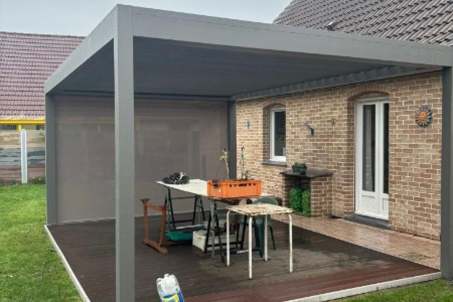 Installation d'une Pergola Bioclimatique avec screen à DUNKERQUE