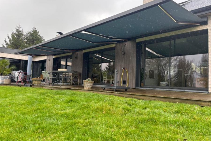 Installation de 4 stores de terrasse à HALLUIN