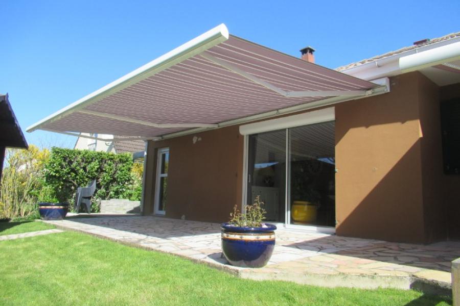 Store de terrasse - La chapelle d'armentières