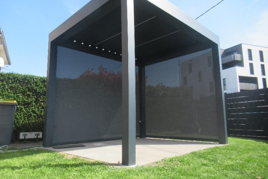 Une nouvelle pergola installée à Comines pour profiter de l’extérieur