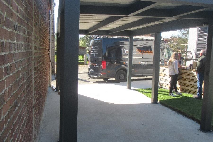 Un carport en aluminium posé à Setques – Protection et durabilité