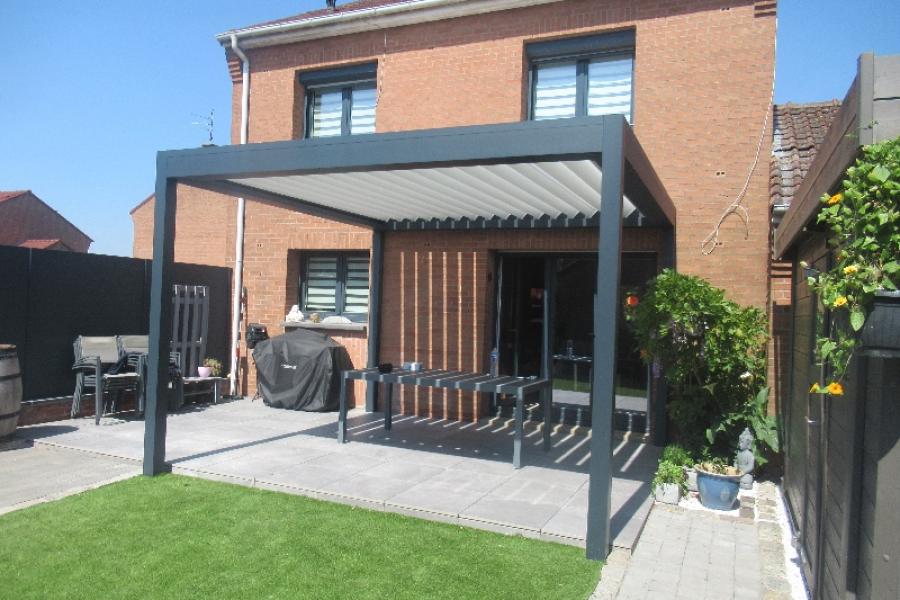 Installation d'une pergola bioclimatique à Wambrechies : entre confort, modernité et maîtrise du climat
