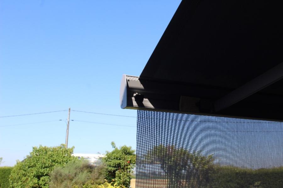 Une terrasse métamorphosée : retour sur la pose d’un store banne à Steenwerck