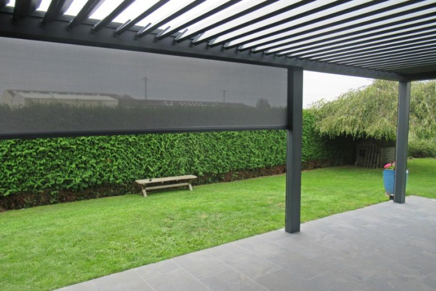 POSE D'UNE PERGOLA BIOCLIMATIQUE À GONDECOURT DANS LES HAUTS DE FRANCE