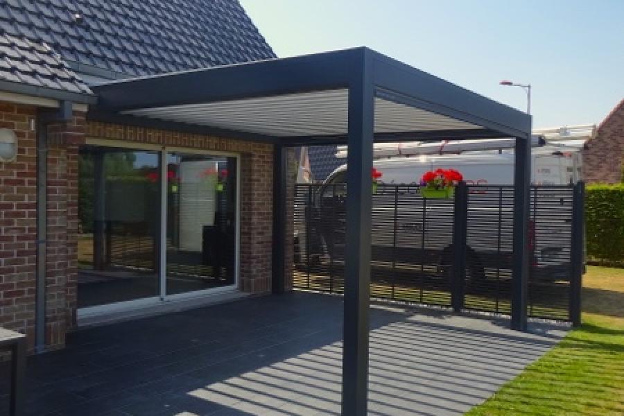 POSE D'UNE PERGOLA BIOCLIMATIQUE À HAZEBROUCK 