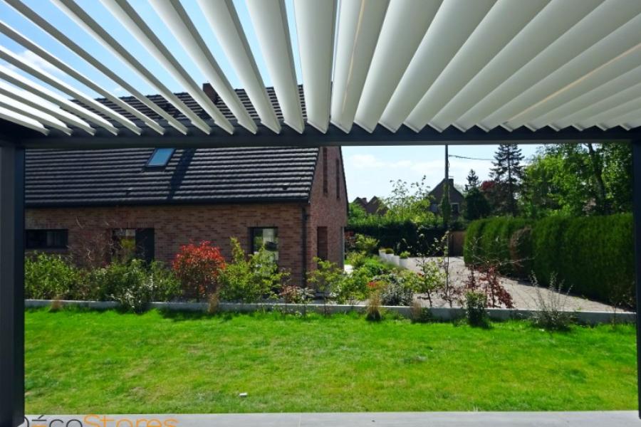 POSE D'UNE PERGOLA BIOCLIMATIQUE À WANNEHAIN DANS LES HAUTS-DE-FRANCE