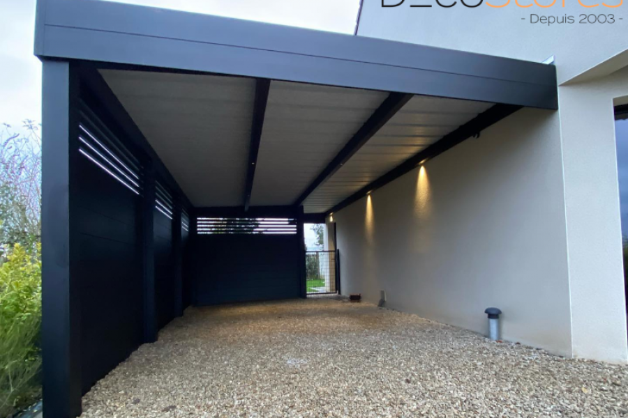 POSE D'UN CARPORT EN ALUMINIUM AVEC PAROIS SEMI AJOURÉES