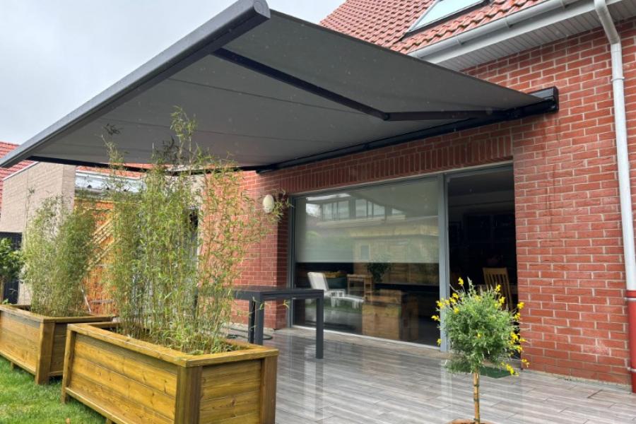 pose d'un store de terrasse à VENDEVILLE