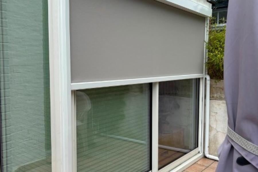 Installation d'un store de toiture de véranda et d'un Screen à LAMBERSART