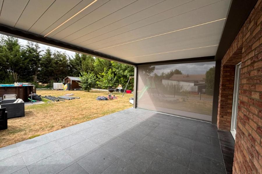 Pose d'une Pergola Bioclimatique à Estaires Pose d'une Pergola Bioclimatique à Estaires