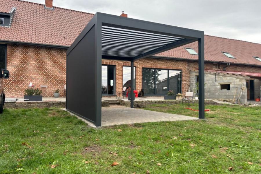 Pose d'une Pergola Bioclimatique à WINEZEELE