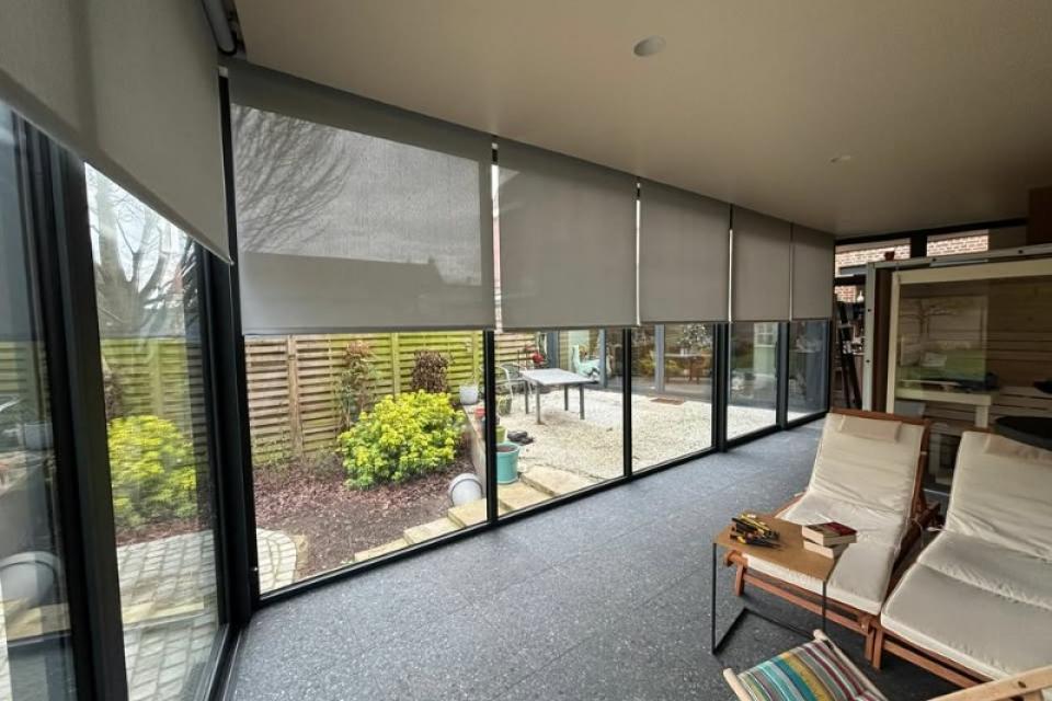 Pose de stores enrouleurs motorisés à ERQUINGHEM LYS