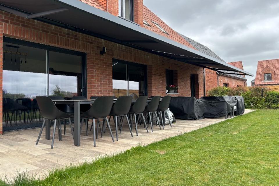 Pose d'un store de terrasse à FLEURBAIX