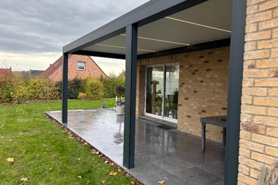 Pose d'une Pergola Bioclimatique à Merris