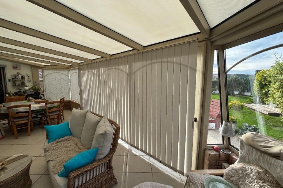 Installation de stores de véranda à Norrent Fontes