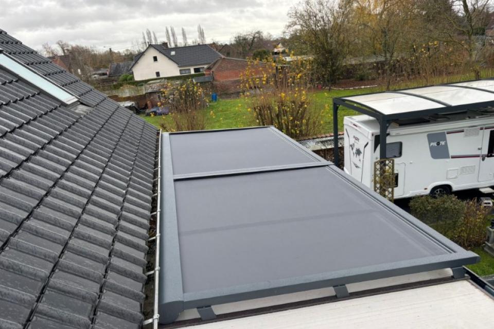 Installation d'un store de toiture de véranda et un store Screen à FLINES LEZ RACHES