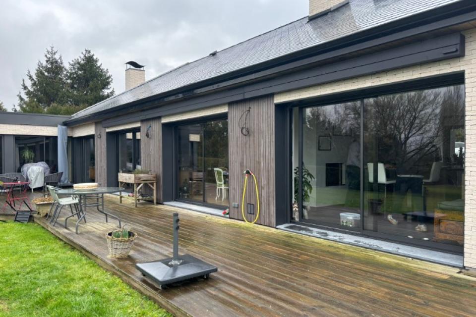 Installation de 4 stores de terrasse à HALLUIN