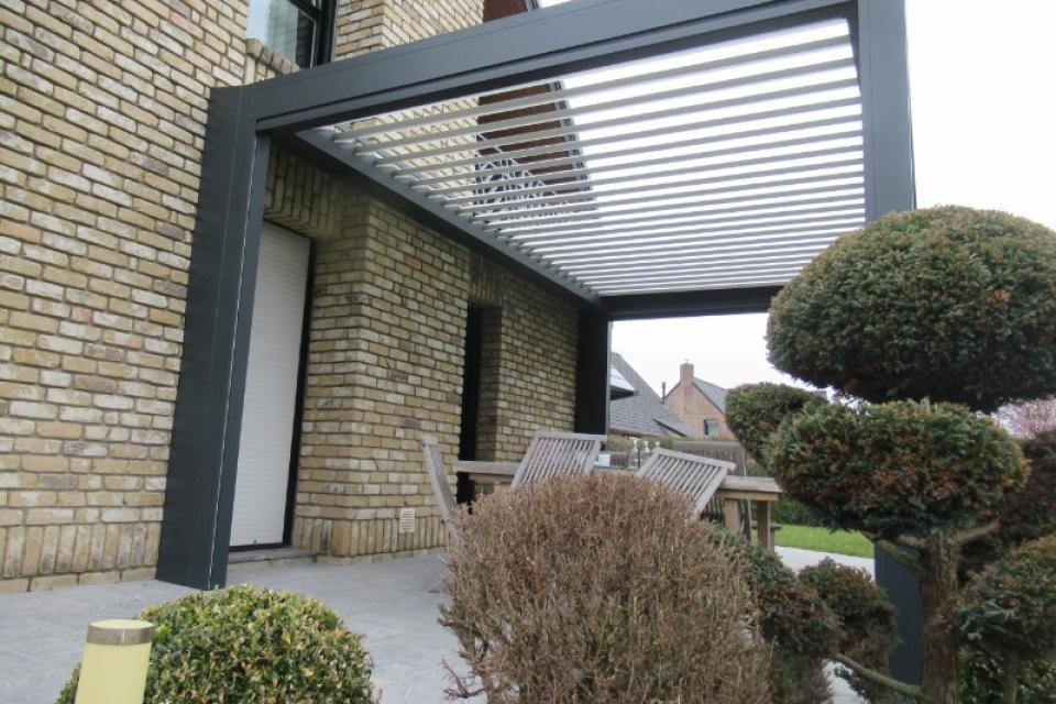 Pergola bioclimatique + Store de terrasse - Nieppe