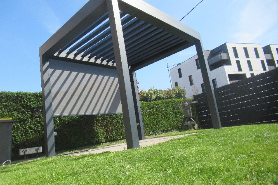 ???? Une pergola bioclimatique pour un nouvel art de vivre à Comines