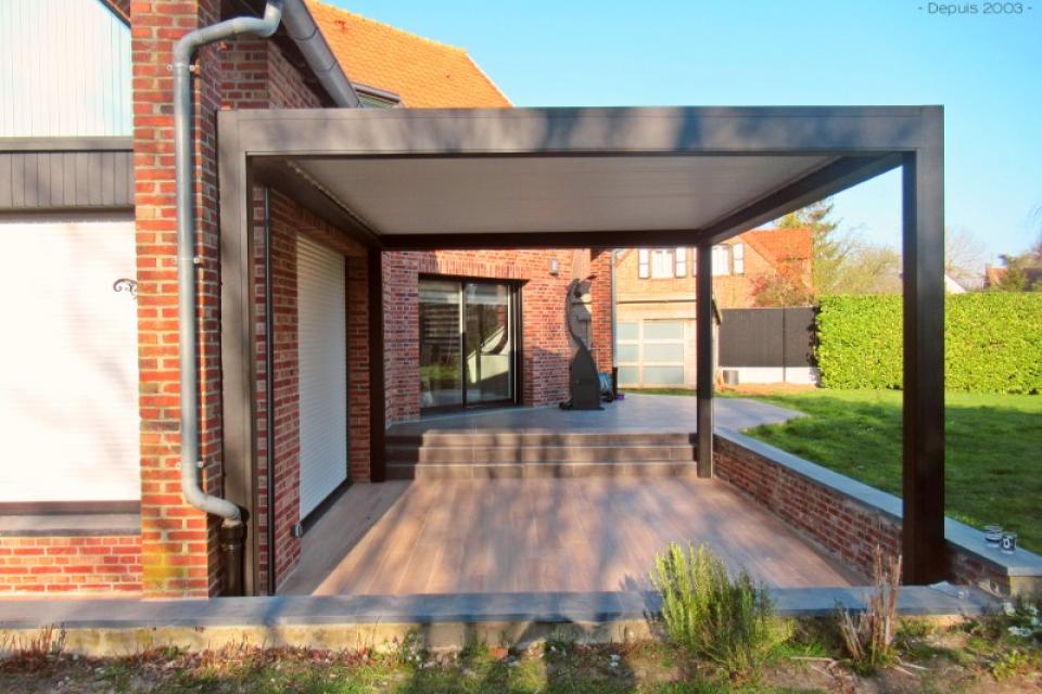 POSE D'UNE PERGOLA BIOCLIMATIQUE À ENNEVELIN DANS LES HAUTS-DE-FRANCE