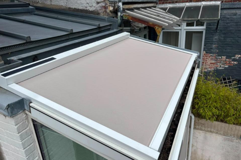 Installation d'un store de toiture de véranda et d'un Screen à LAMBERSART