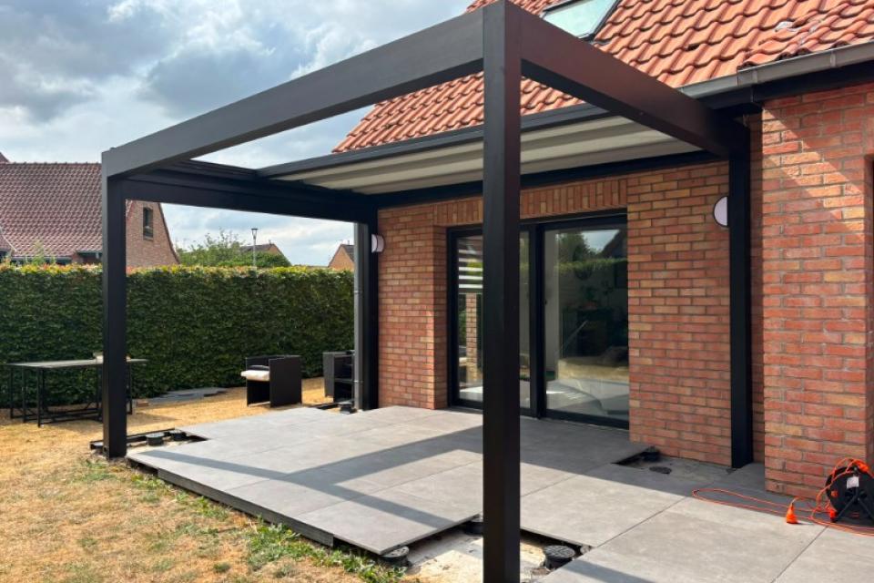 Installation d'une Pergola COMPACT à Santes